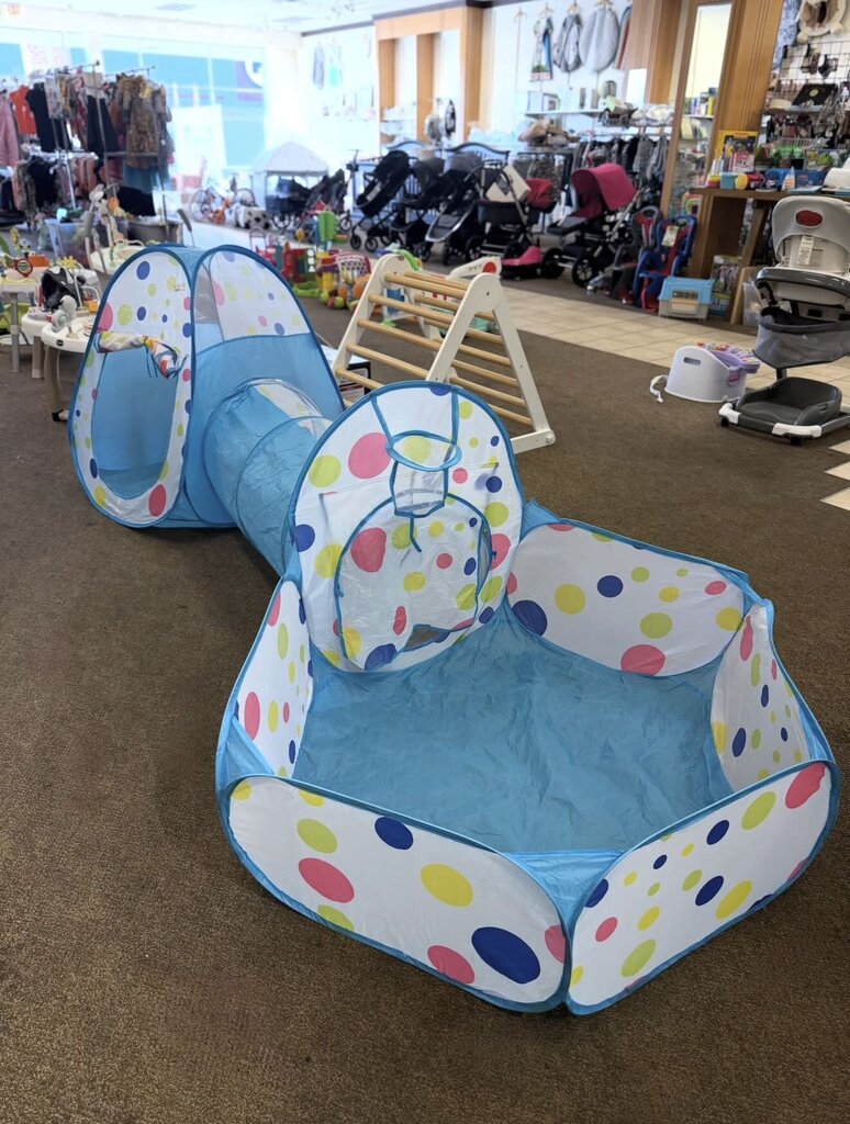 Pop up 3 pc tent