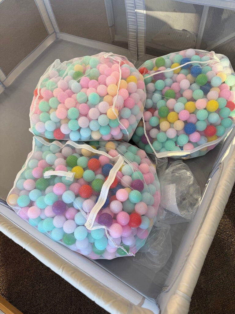 ballpit balls w/ storage bag