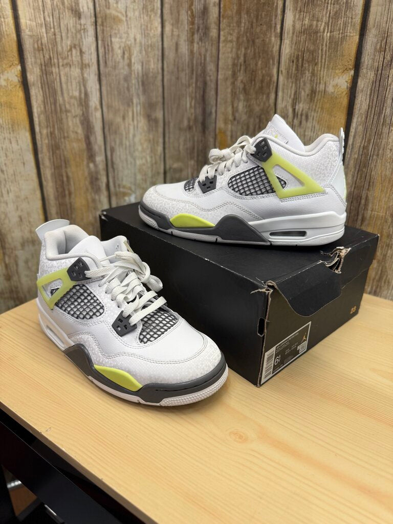 *W/BOX Retro 4