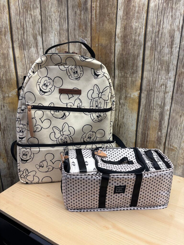 *Mickey & Minnie W/ Storage Caddy